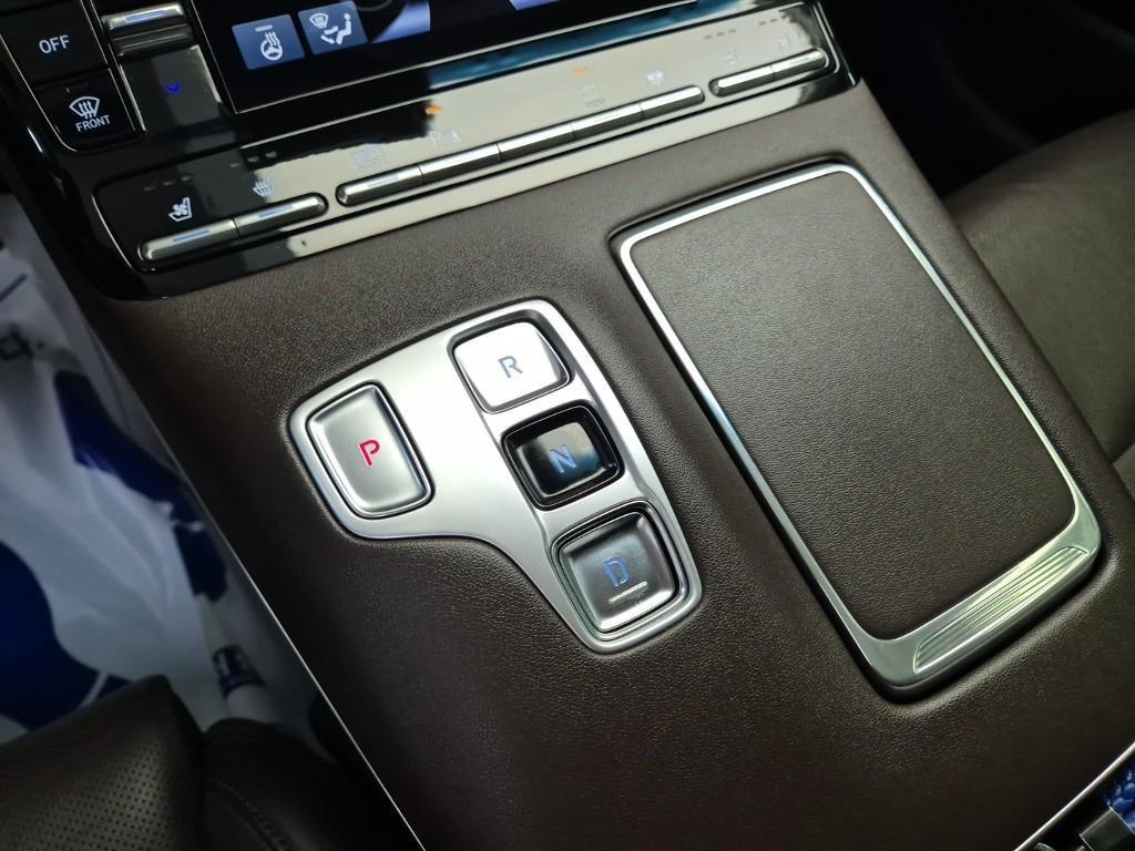 HYUNDAI Grandeur - Vista 8