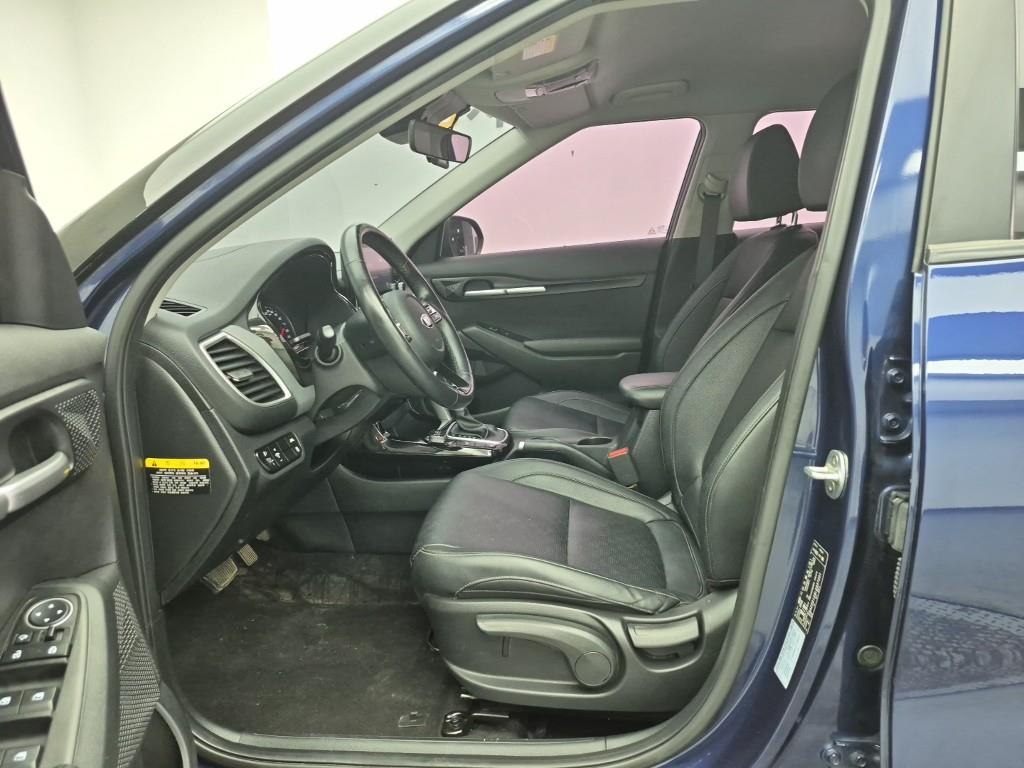 KIA Seltos - Vista 11