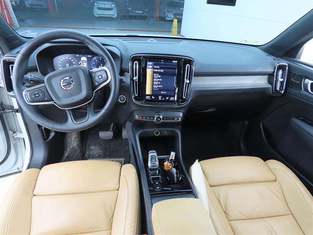 Volvo XC40 - Vista 7