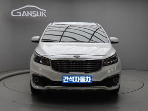 KIA Carnival - Vista 2