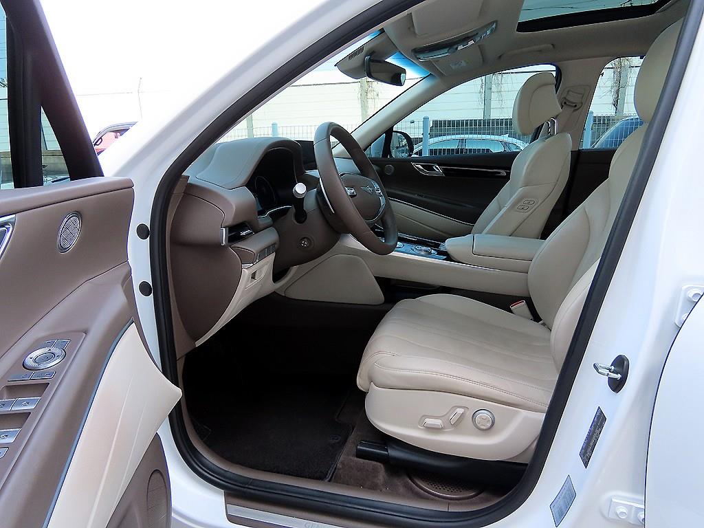 Genesis GV80 - Vista 5