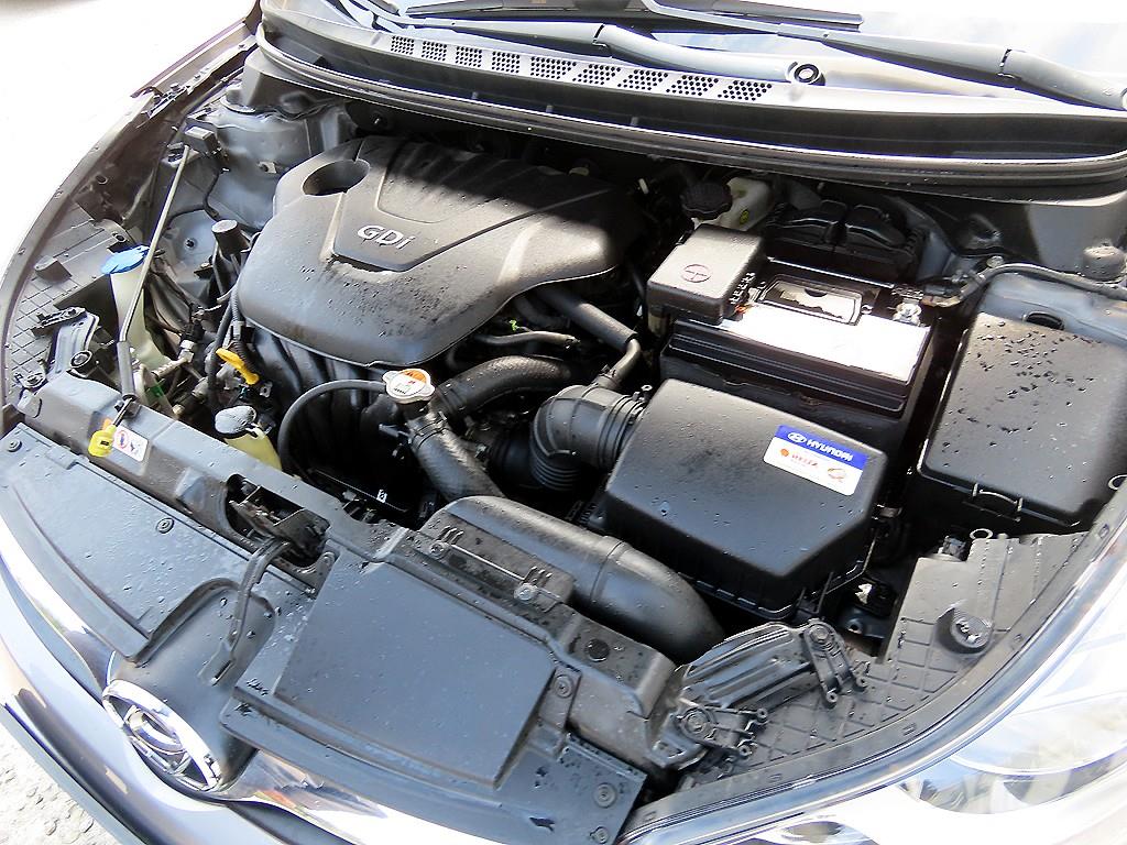 HYUNDAI Avante 2013 Gris - Importación desde Corea - HF Imports Iquique - Foto 17