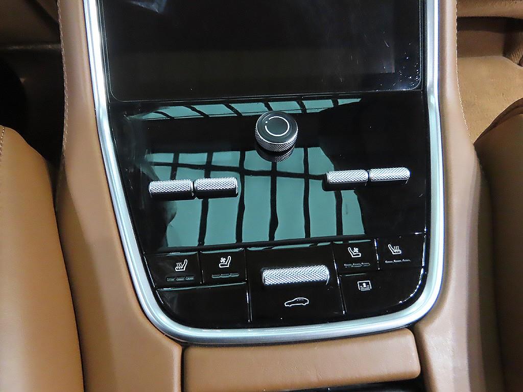 Porsche Panamera 2020 Negro - Importación desde Corea - HF Imports Iquique - Foto 11