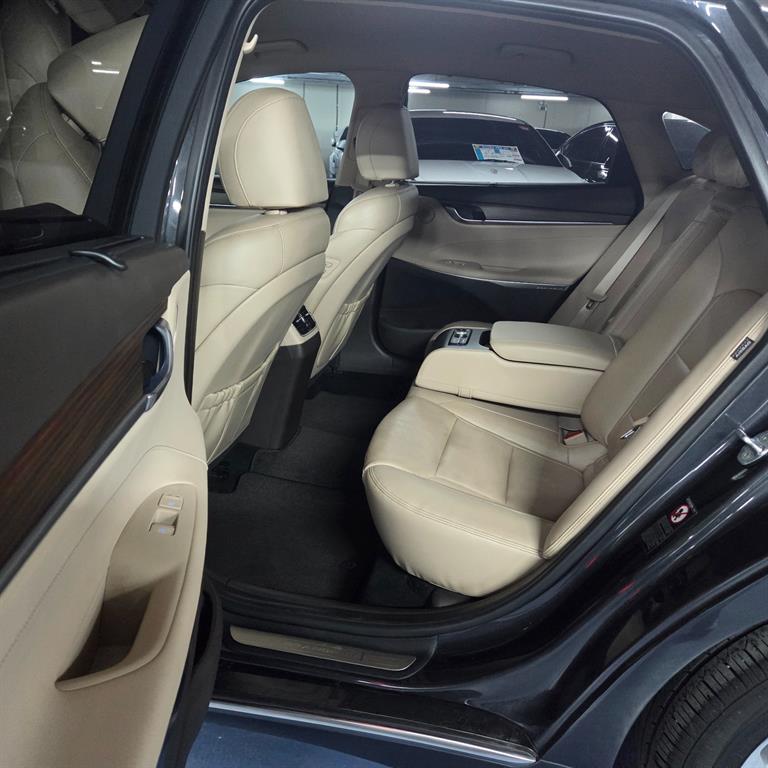 HYUNDAI Grandeur - Vista 9