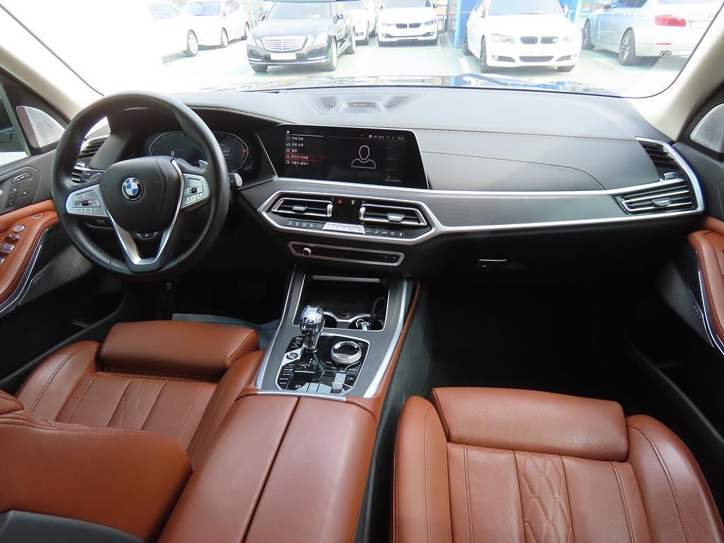 BMW X7 - Vista 5