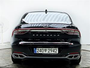 HYUNDAI Grandeur - Vista 6