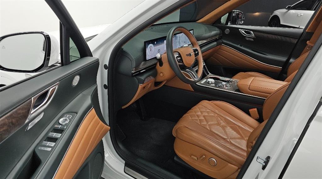 Genesis GV80 - Vista 11