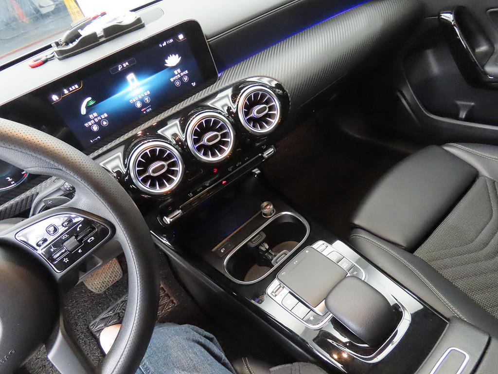 Mercedes Benz A Class - Vista 11