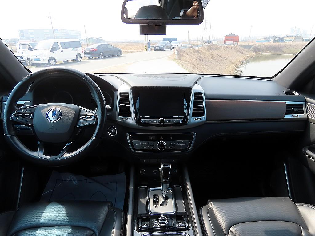 Ssangyong Rexton - Vista 9