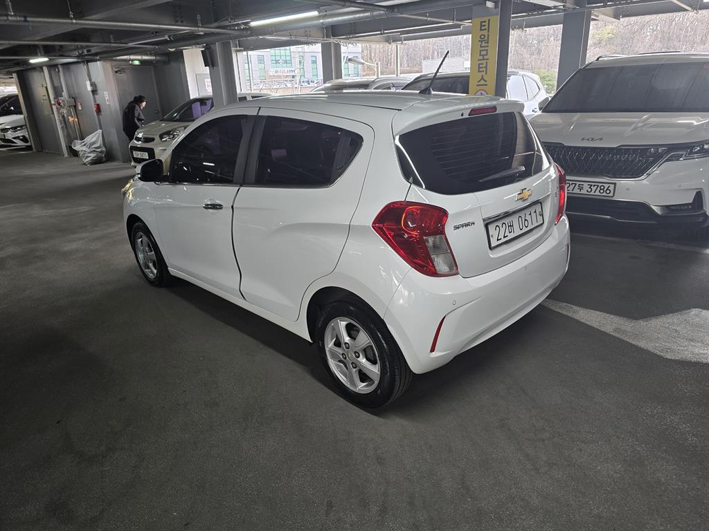 Chevrolet Spark - Vista 5