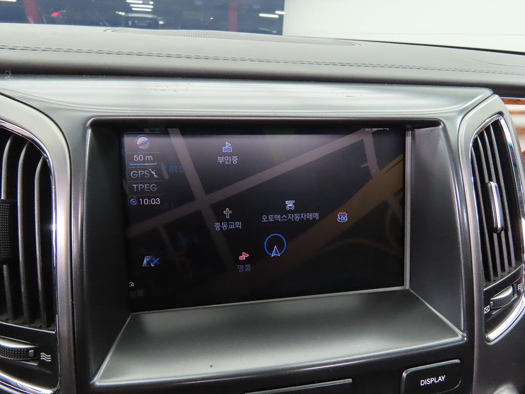 HYUNDAI Equus - Vista 9