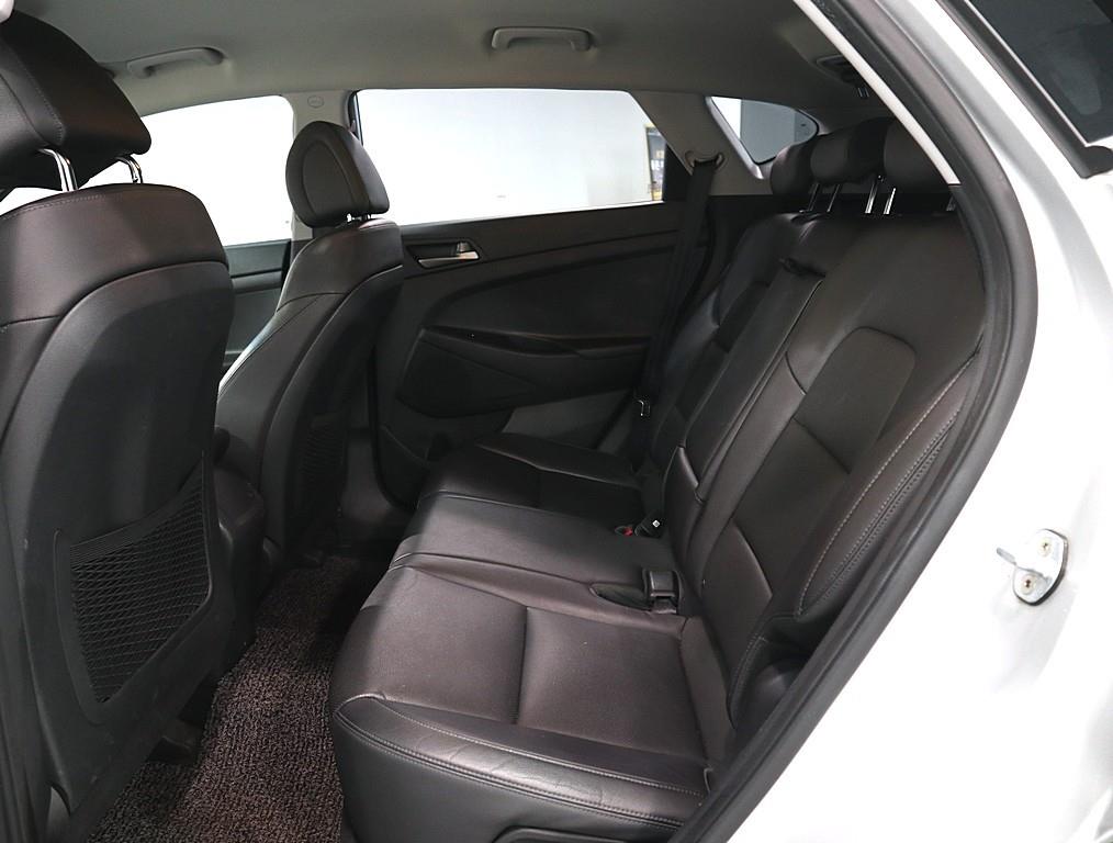 HYUNDAI Tucson - Vista 7