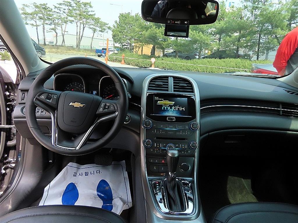 Chevrolet Malibu - Vista 7