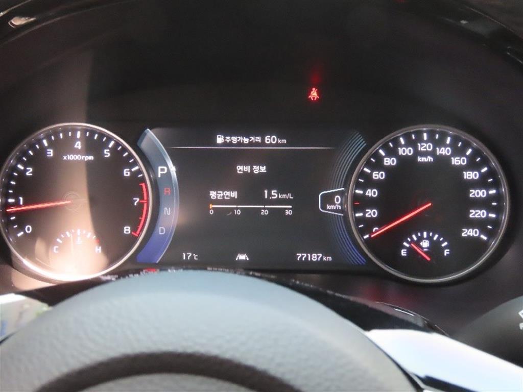 KIA Seltos - Vista 9