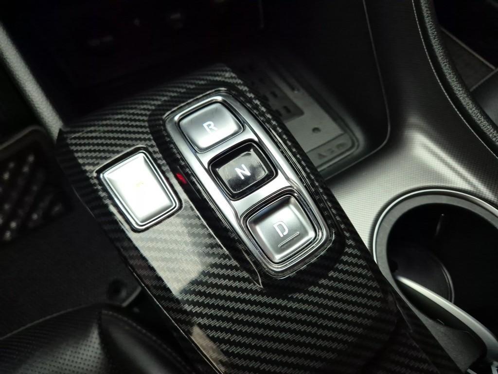 HYUNDAI Sonata - Vista 8