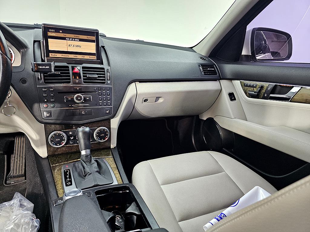 Mercedes Benz C Class - Vista 10