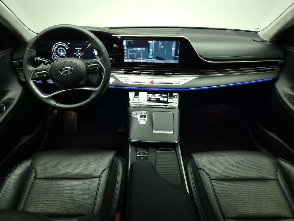 HYUNDAI Grandeur - Vista 7