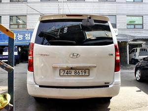 HYUNDAI Starex - Vista 6