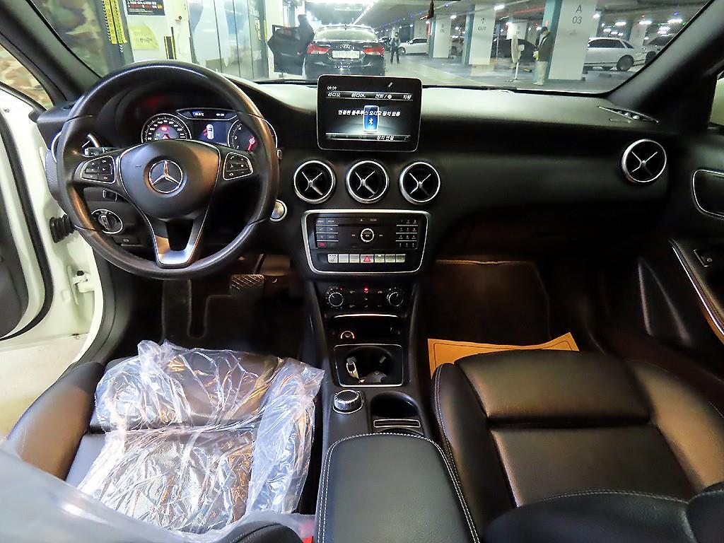 Mercedes Benz A Class - Vista 10