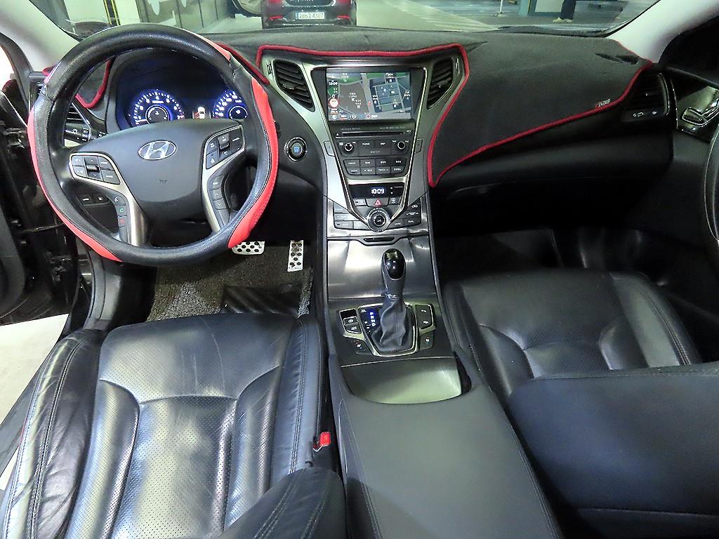 HYUNDAI Grandeur - Vista 10