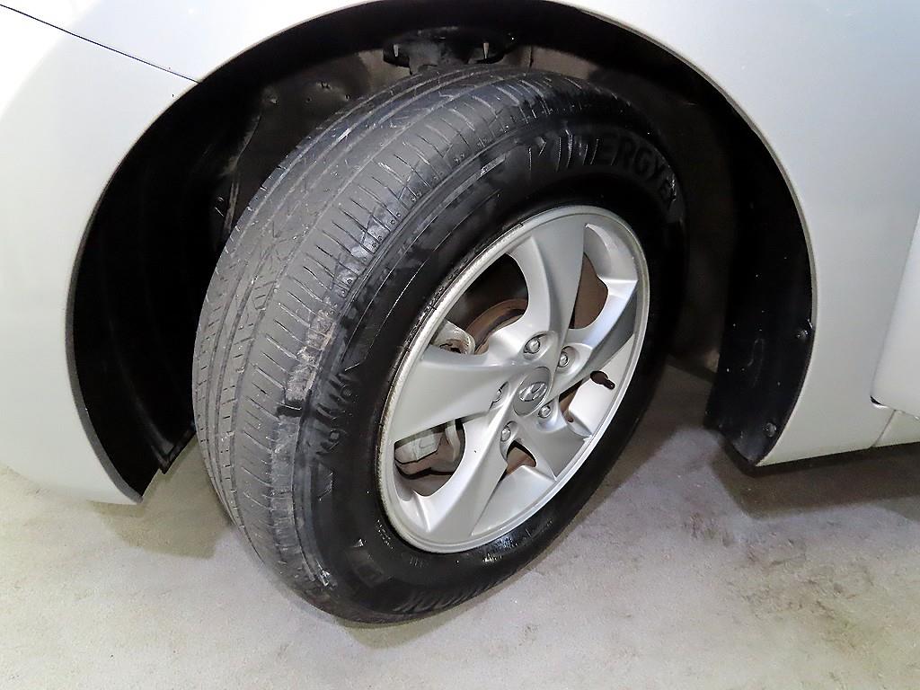 HYUNDAI Avante 2014 Gris - Importación desde Corea - HF Imports Iquique - Foto 18