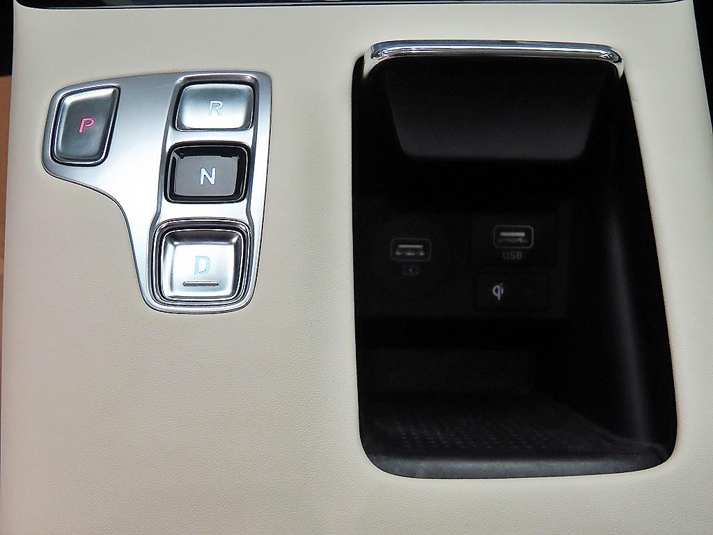 HYUNDAI Grandeur - Vista 10