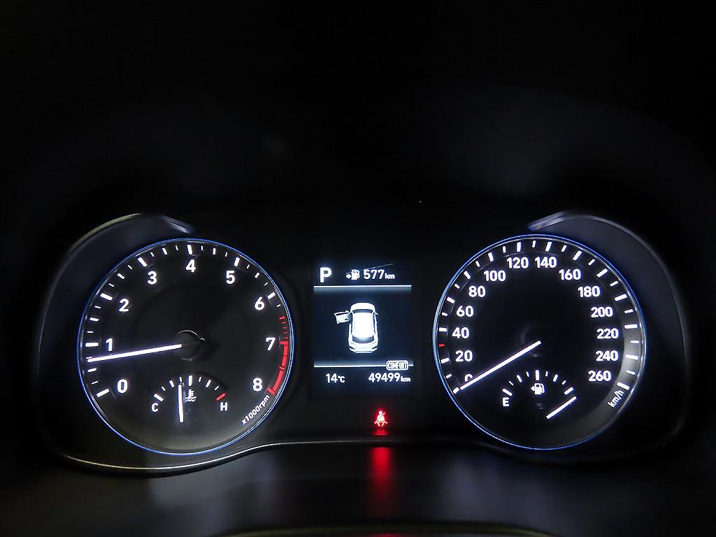 HYUNDAI Kona - Vista 9