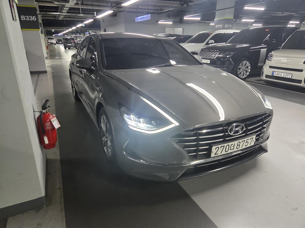 HYUNDAI Sonata - Vista 6