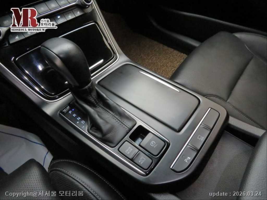 HYUNDAI Grandeur - Vista 11