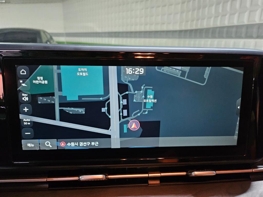 KIA Carnival - Vista 12