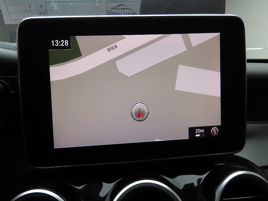 Mercedes Benz C Class - Vista 9