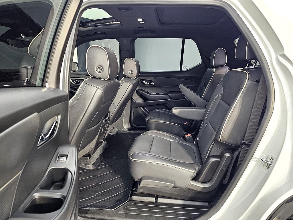 Chevrolet Travers - Vista 9