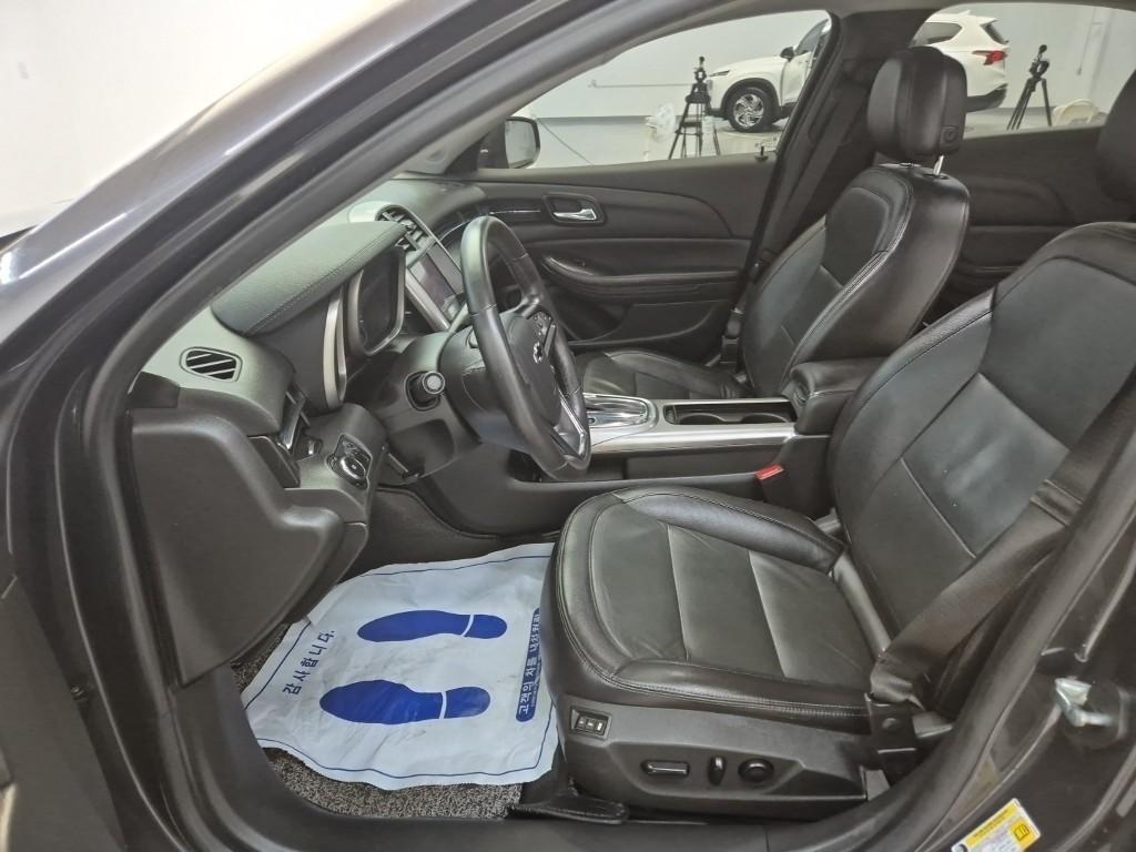 Chevrolet Malibu - Vista 11