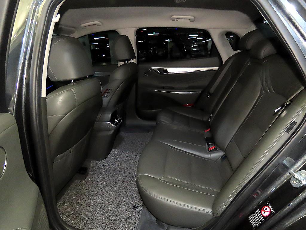 HYUNDAI Grandeur - Vista 7