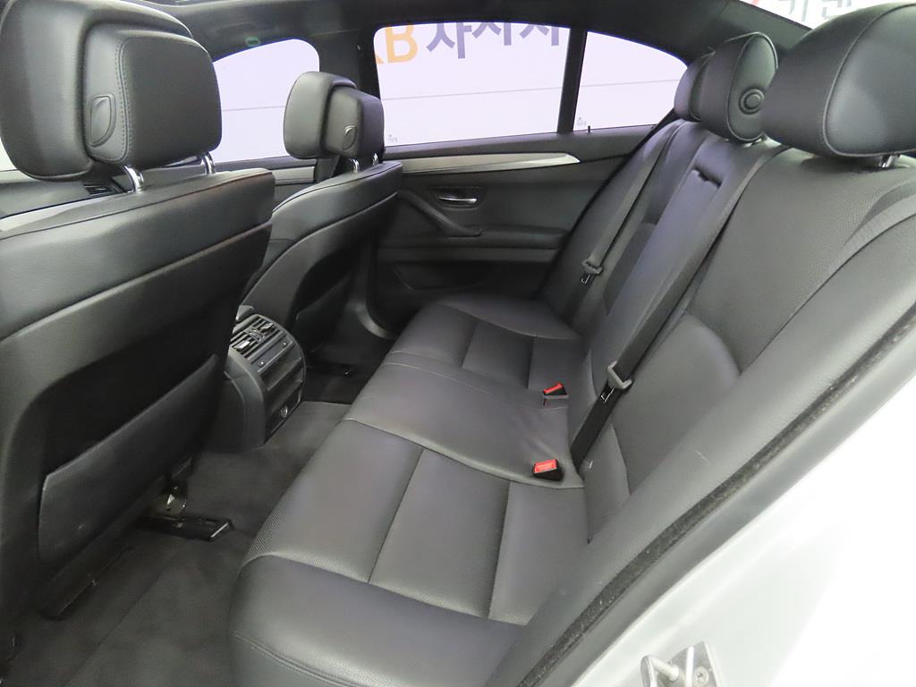 BMW 5 Series - Vista 7