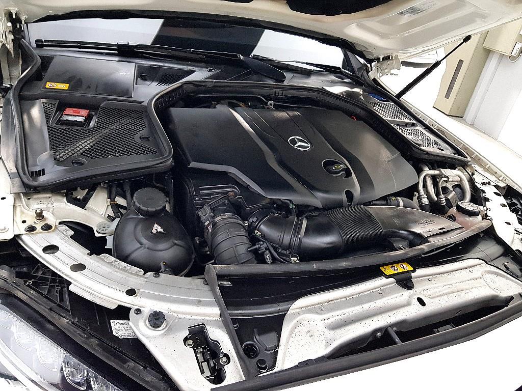 Mercedes Benz C Class - Vista 6