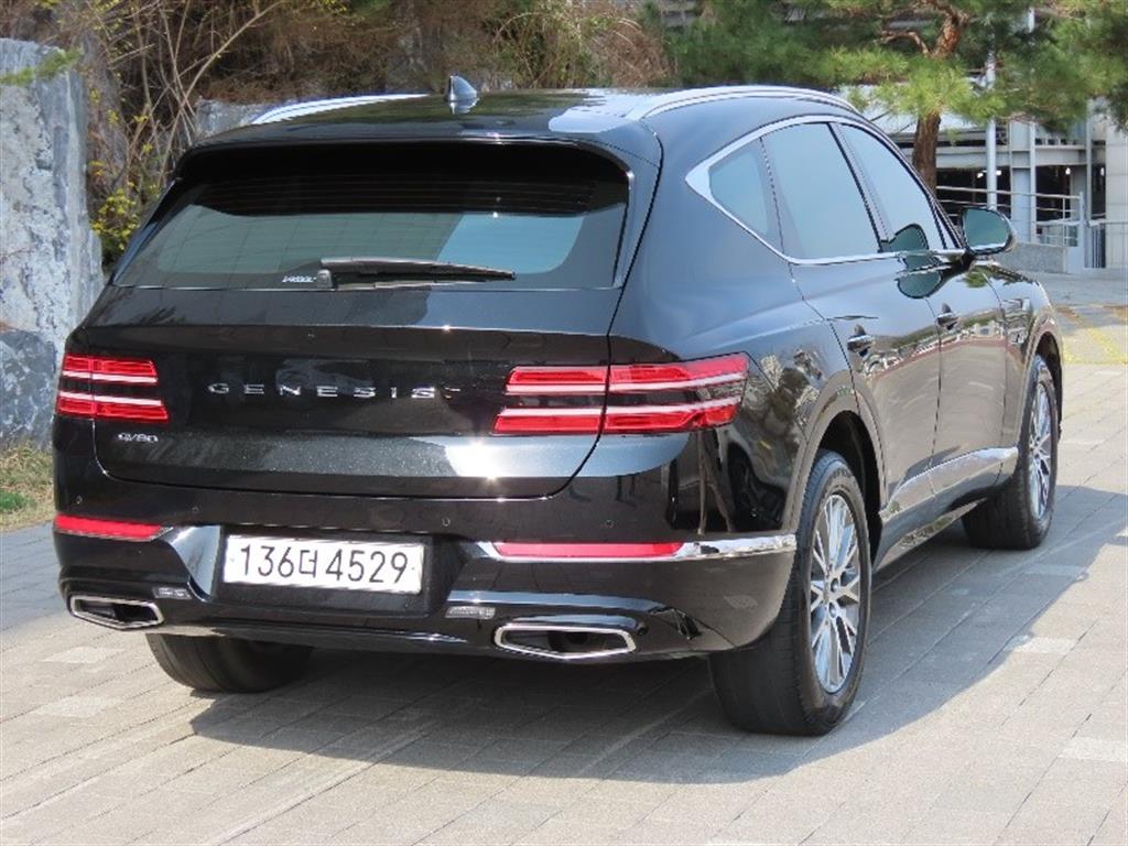 Genesis GV80 - Vista 5