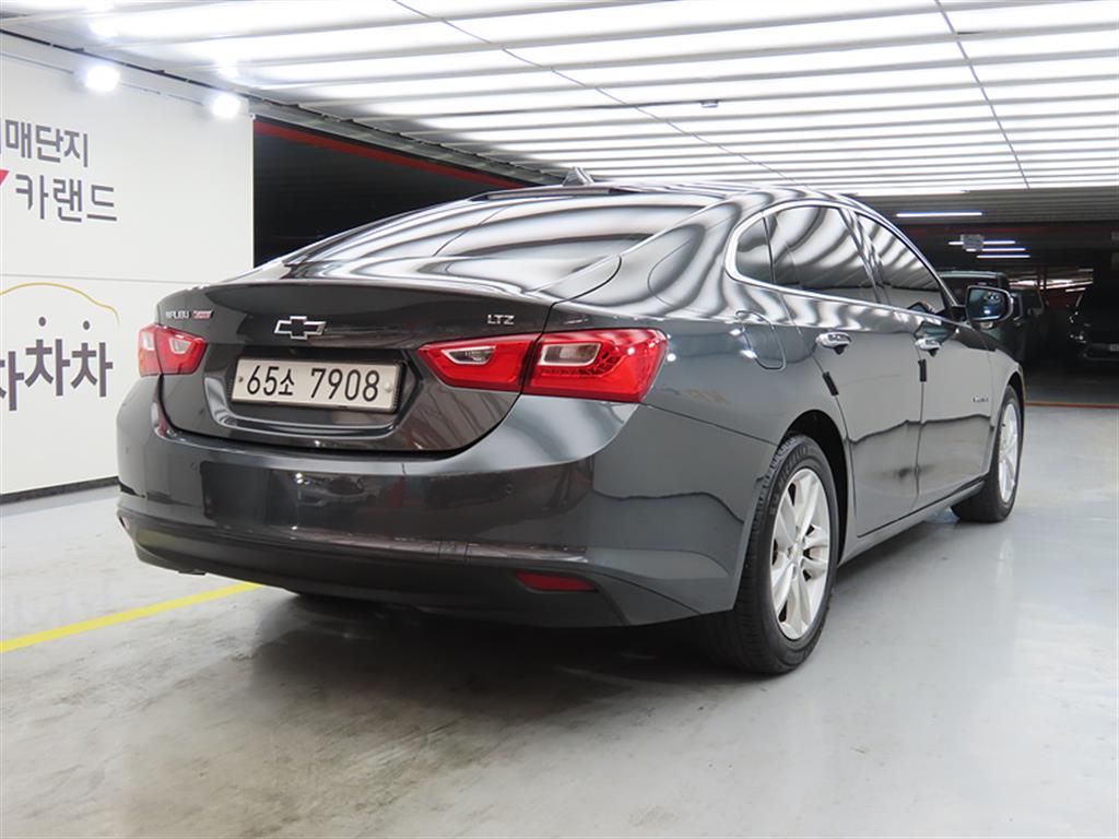 Chevrolet Malibu - Vista 4