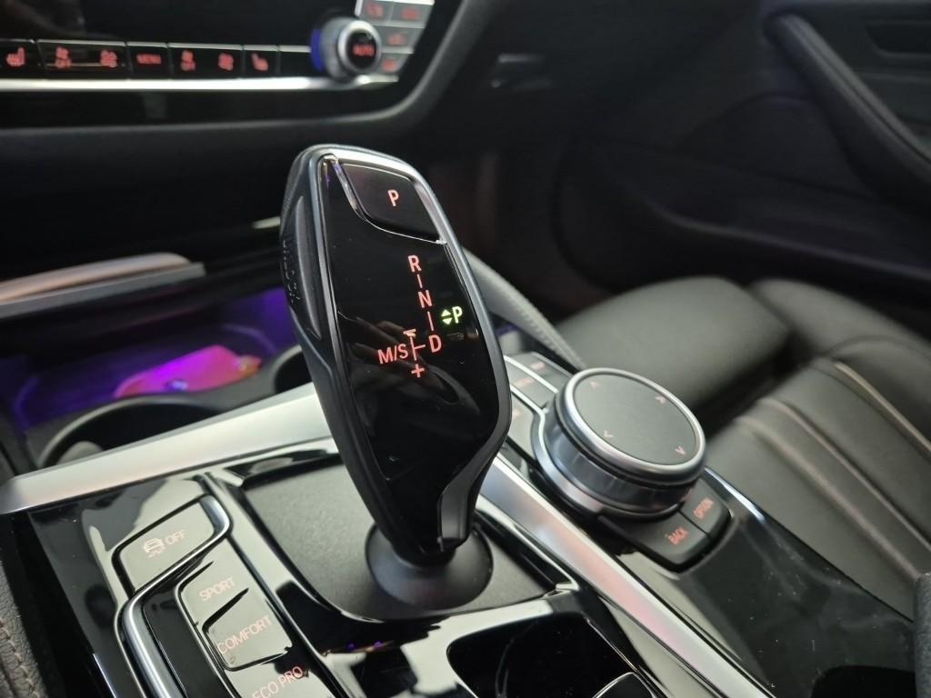 BMW 5 Series - Vista 8