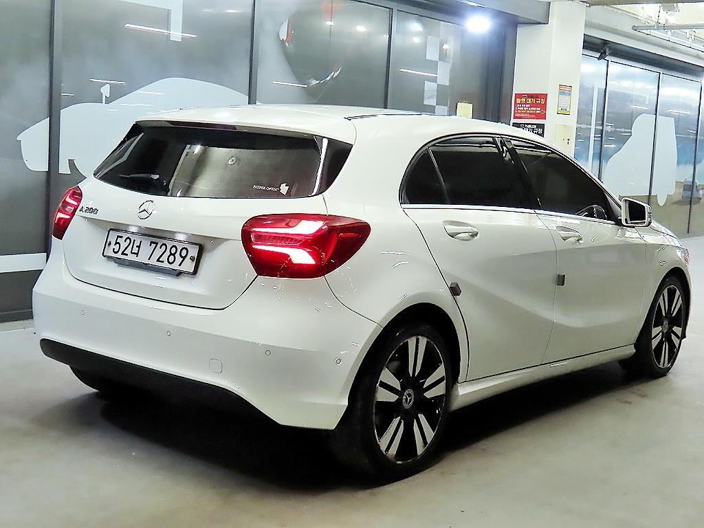Mercedes Benz A Class - Vista 4