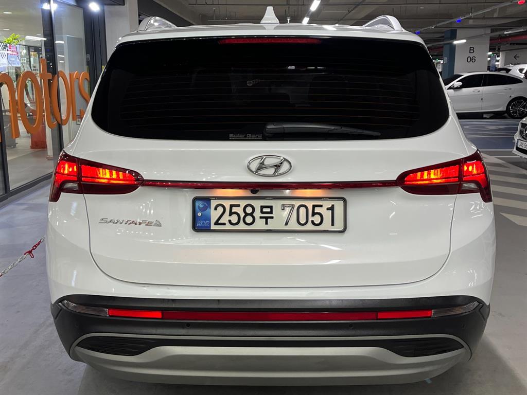 HYUNDAI Santa Fe - Vista 5