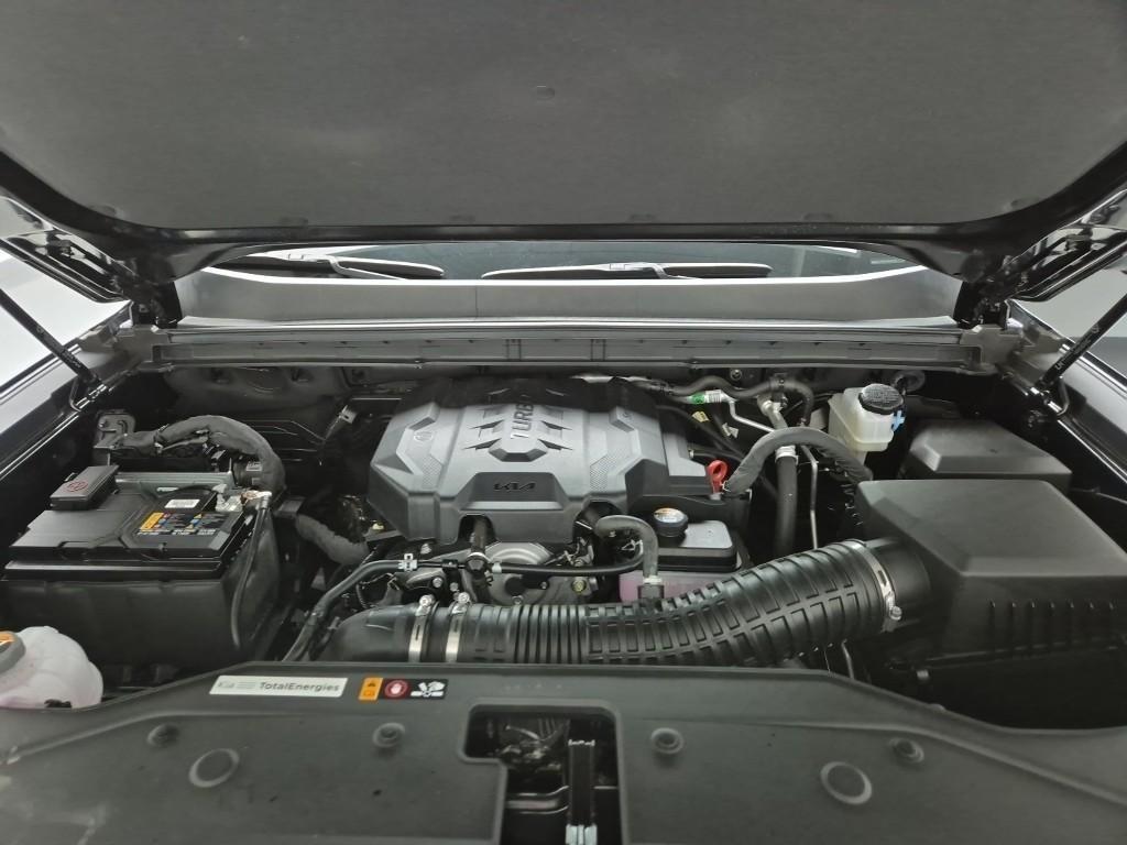 KIA Tasman - Vista 5