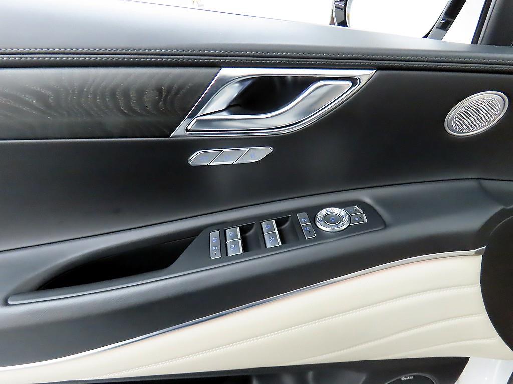 Genesis GV80 - Vista 11