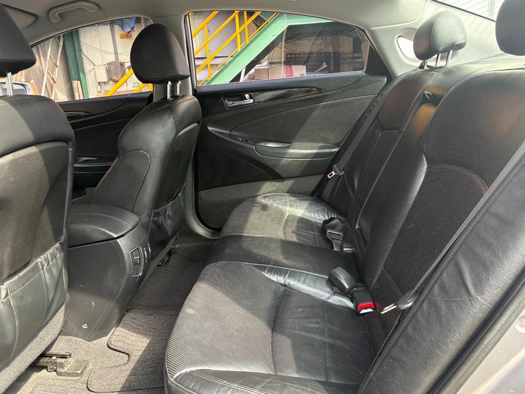 HYUNDAI Sonata - Vista 11