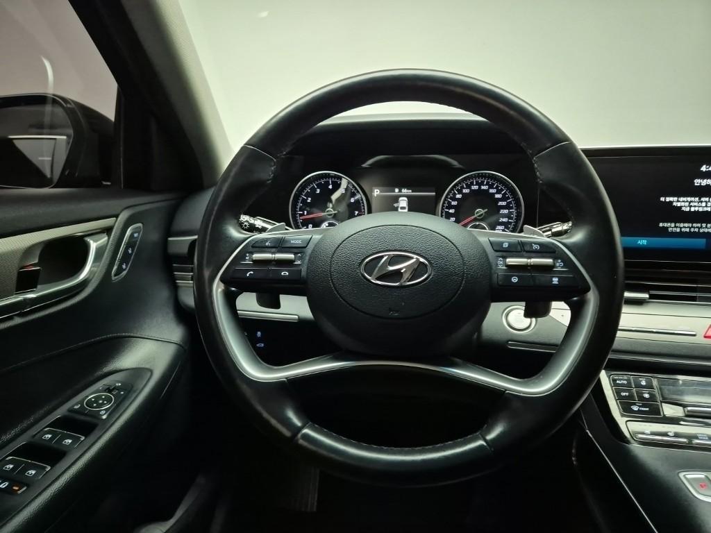 HYUNDAI Grandeur - Vista 8