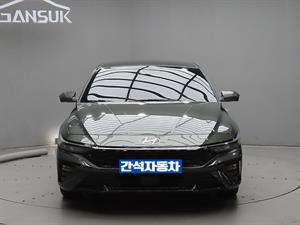 HYUNDAI Avante - Vista 2