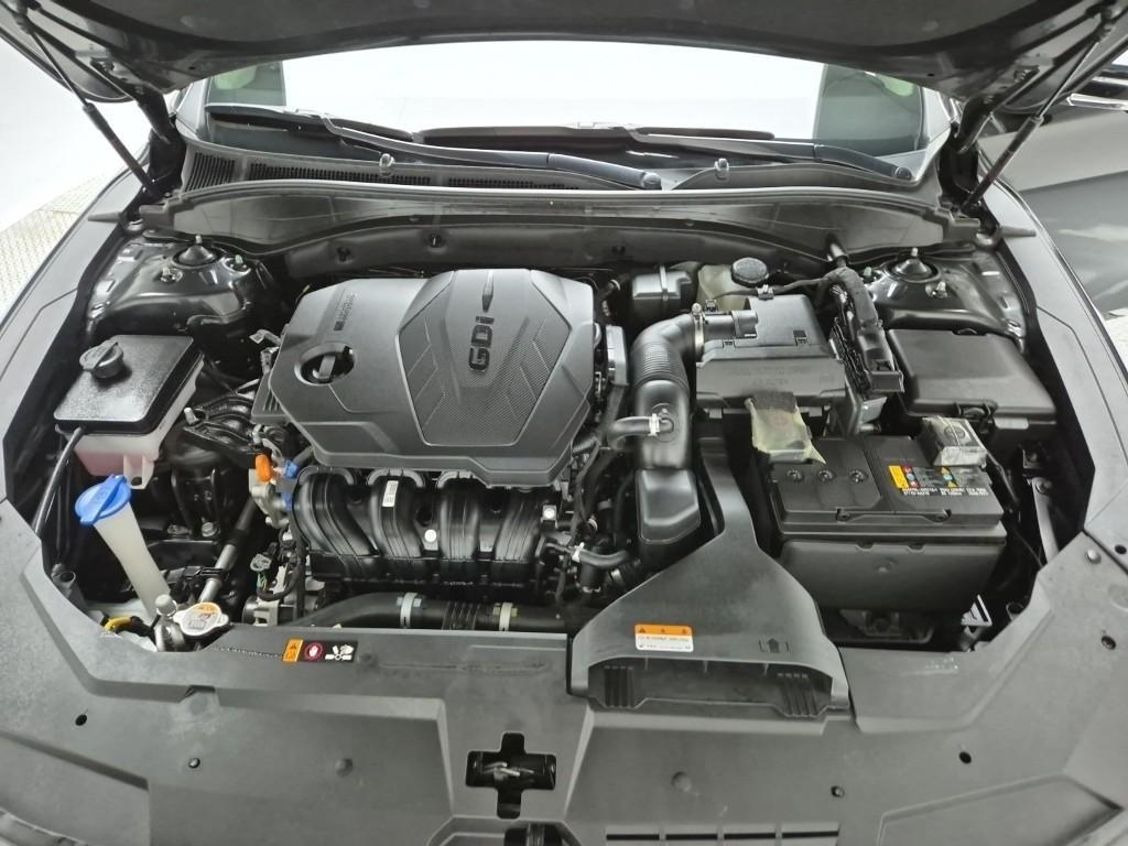 HYUNDAI Grandeur - Vista 5