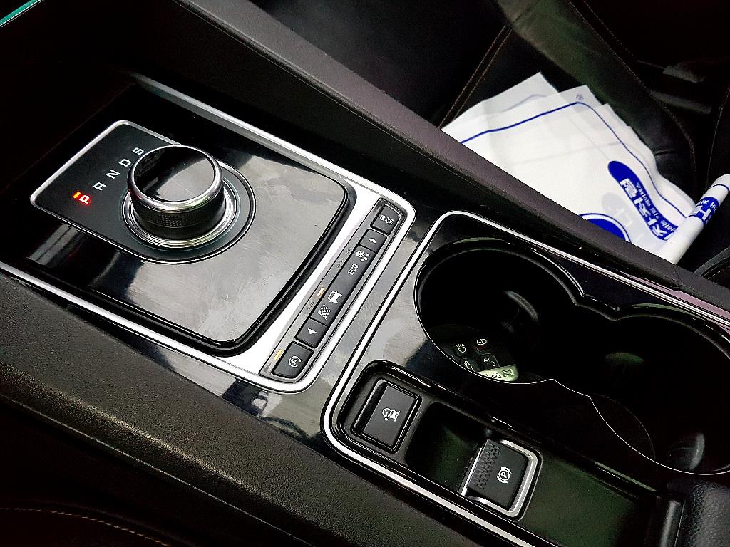 Jaguar F-PACE - Vista 12