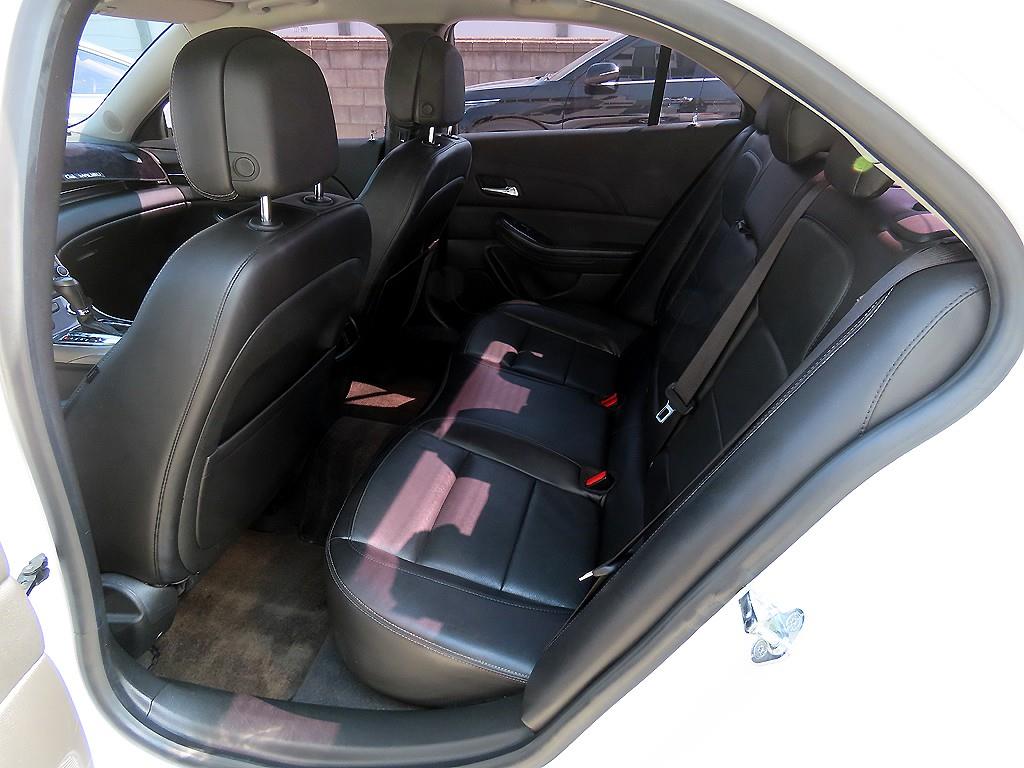 Chevrolet Malibu - Vista 6