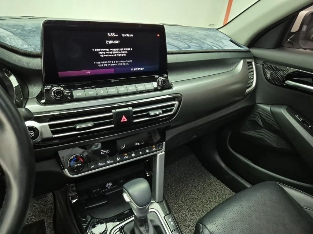 KIA Seltos - Vista 8